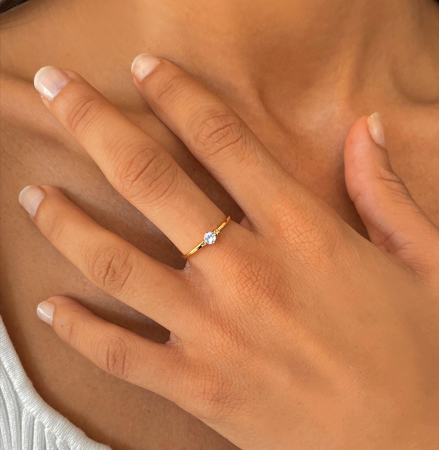 Bague en Or jaune 9k assemblée de Diamant HSI et Topaze blanche - Maison Di Giorgio