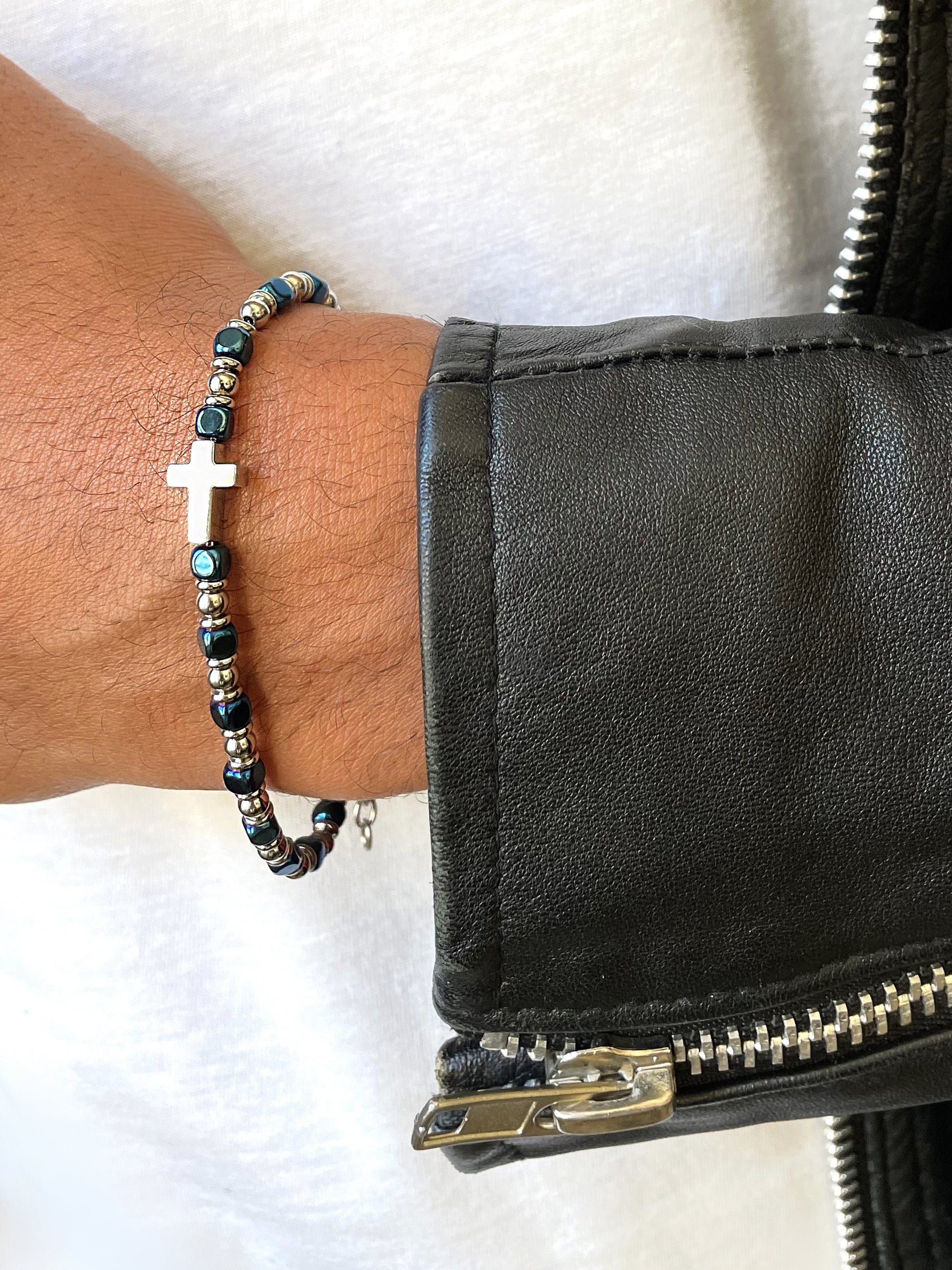 Bracelet en acier inoxydable plaqué Argent assemblé de hématite - Maison Di Giorgio