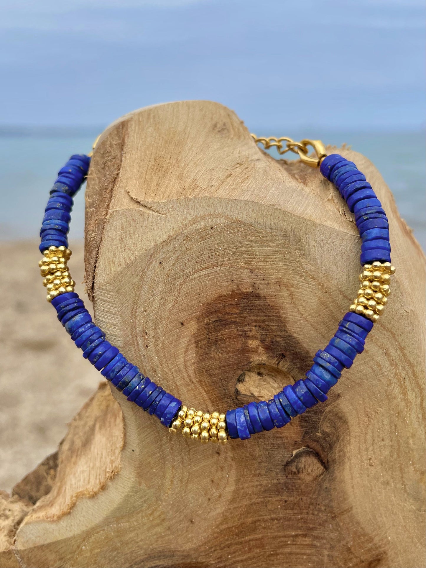 Bracelet perles doré Or jaune 18k assemblé de lapis - lazuli - Maison Di Giorgio