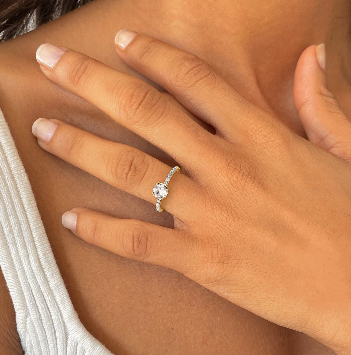 Bague en Or jaune 9k assemblée de Diamant HSI et Topaze blanche - Maison Di Giorgio