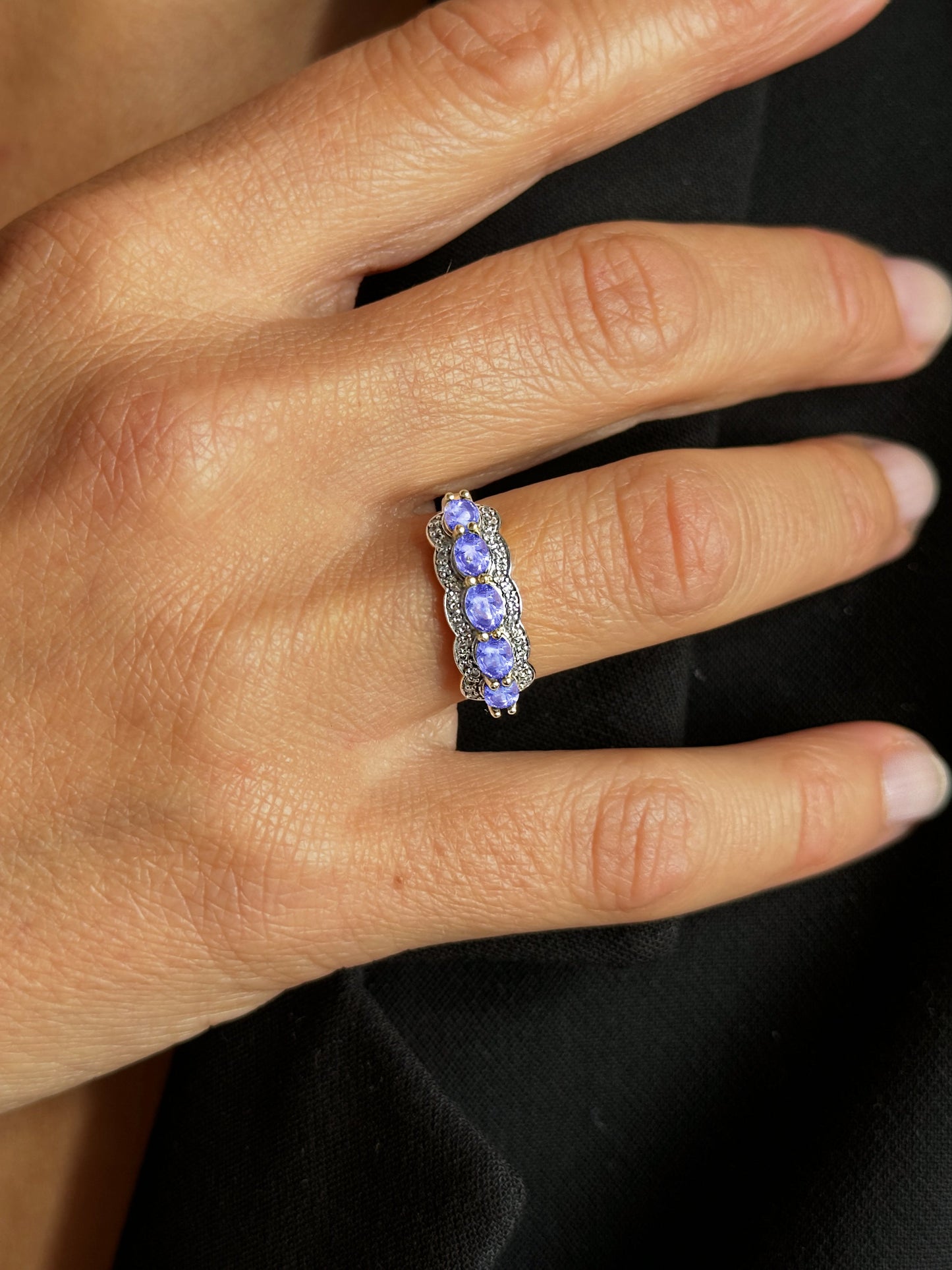 Bague en Or jaune 9k assemblée de Diamant HSI et Tanzanite - Maison Di Giorgio