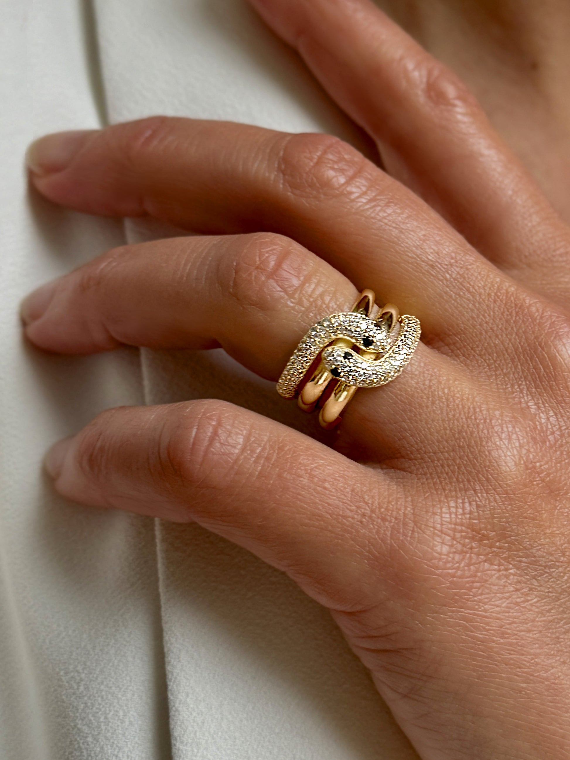 Bague dorée Or jaune 18k assemblée d'Oxyde de zirconium - Maison Di Giorgio