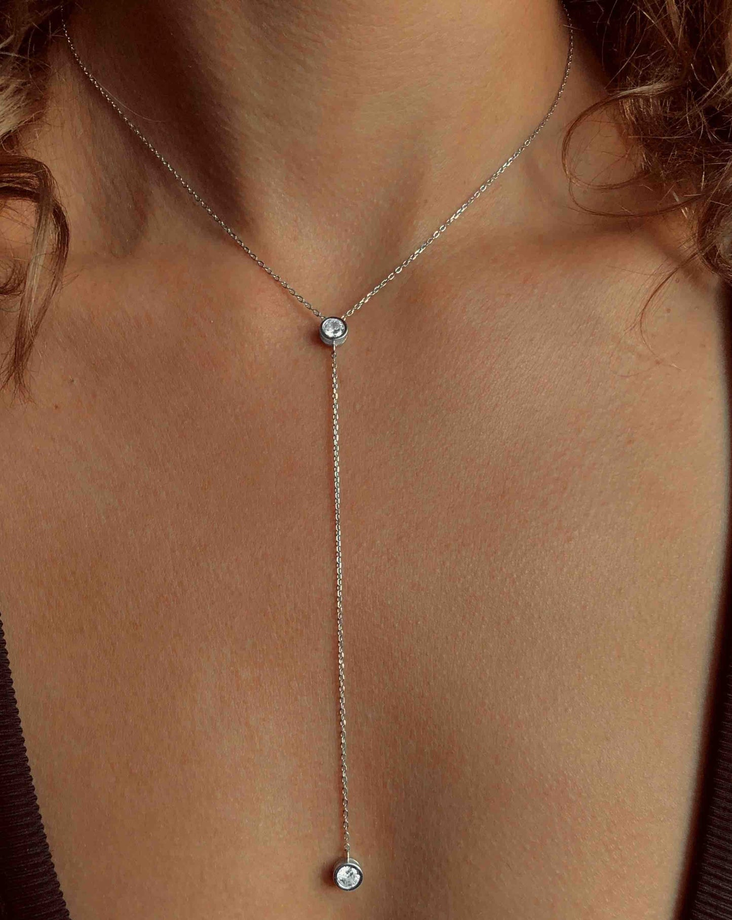 Ensemble de collier et boucles d'oreilles en Argent 925 plaqué Rhodium assemblé d'Oxyde de zirconium - Maison Di Giorgio