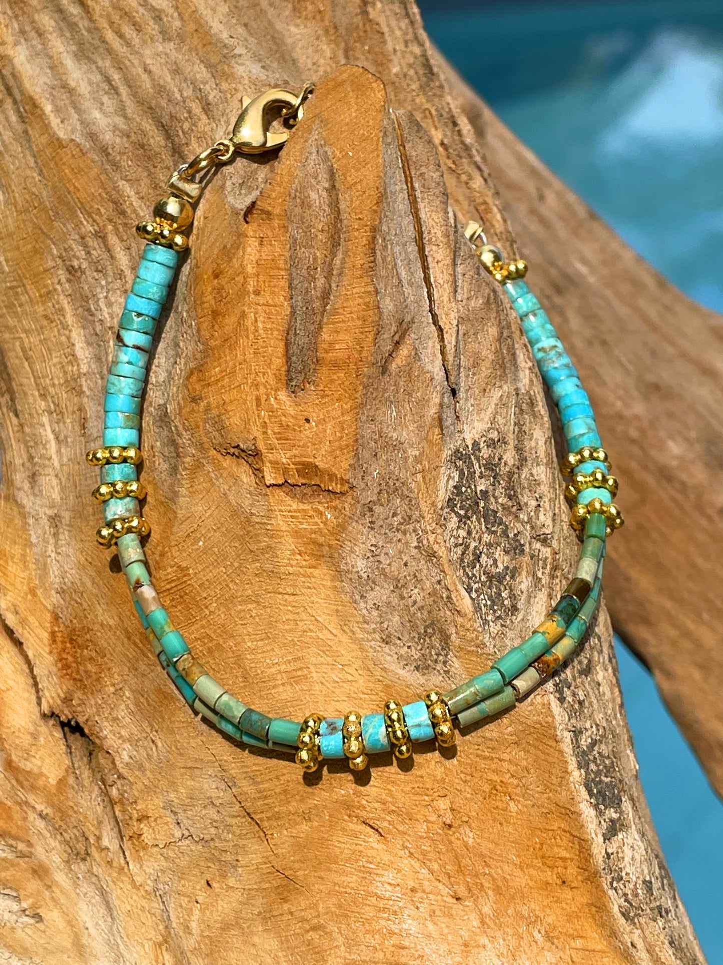 Bracelet perles doré Or jaune 18k assemblé de turquoise - Maison Di Giorgio